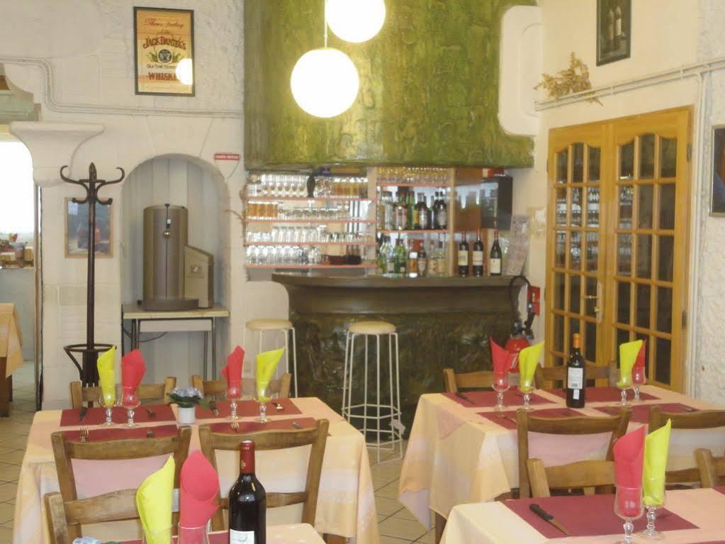 Hotel-Restaurant Le Saint Christophe Lourdes Exteriör bild