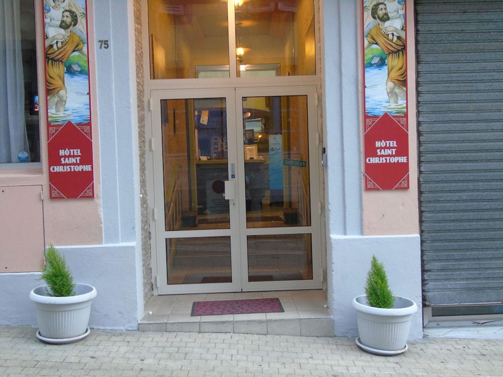 Hotel-Restaurant Le Saint Christophe Lourdes Exteriör bild